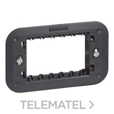 BTICINO - Soporte rectangular LIVING NOW 3 módulos con tapa de protección transparente